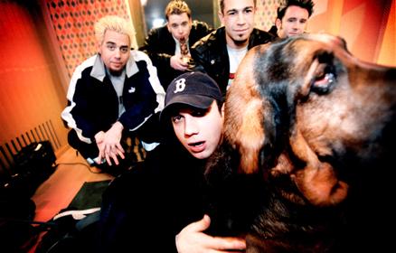 Bloodhound Gang  USA Autors: gumijnieki alternatīvie vīrieši 2