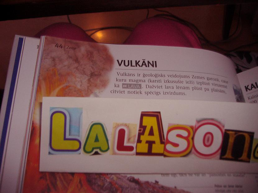  Autors: LaLaSoNg ...