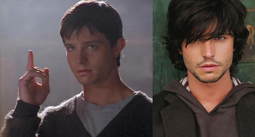 Jason Behr played  Max Evans Autors: GoodMorningStarshine Baywatch un Roswell aktieri