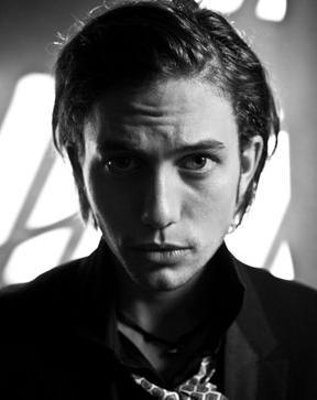 Vinjsh ir daltonikjis Autors: heysunshine Jackson Rathbone