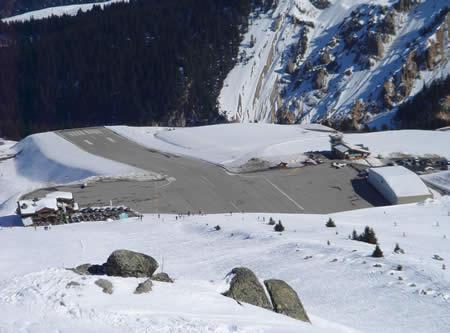 3 vieta    Courchevel Lidlauks... Autors: ENiro TOP 7! Pasaules bīstamākās.................lidostas