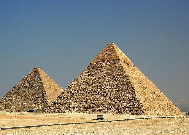 Starp Heopsa piramīda akmeņiem... Autors: Yeller 25 nezināmi fakti par visu