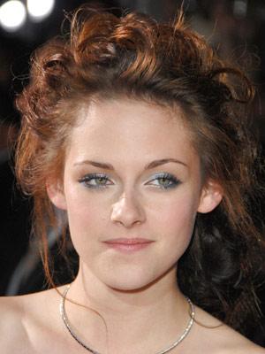  Autors: Fosilija Kristen Jaymes Stewart