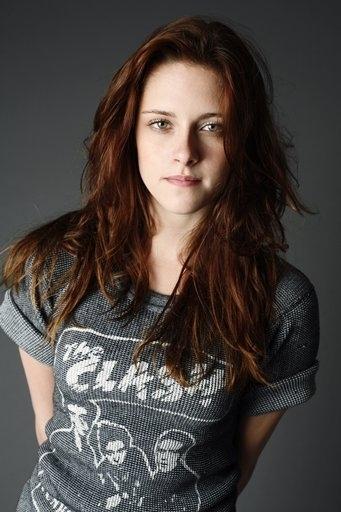  Autors: Fosilija Kristen Jaymes Stewart