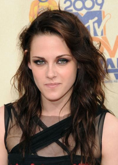  Autors: Fosilija Kristen Jaymes Stewart