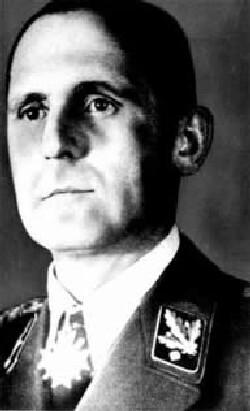 Heinrihs Millers aka Gestapo... Autors: Fosilija Hitlera sliktie puikas
