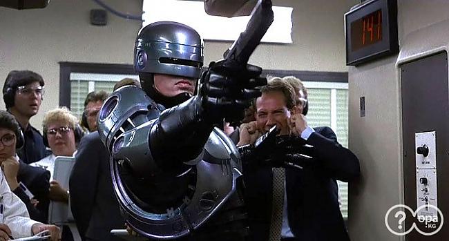 Robocop Pistole ar uguns... Autors: Sabana Kino varoņu ieroči