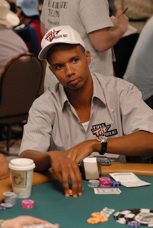 Savas karjeras agros... Autors: the grauds Phil Ivey- iespējams labākais pokera spēlētājs pasaulē