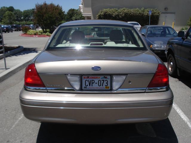  Autors: GET MONEY Ford Crown Victoria