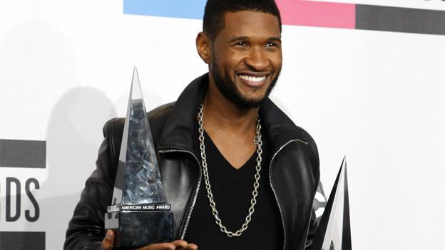 Favorite Male Artist ... Autors: bellija American Music Awards  2010 Winners