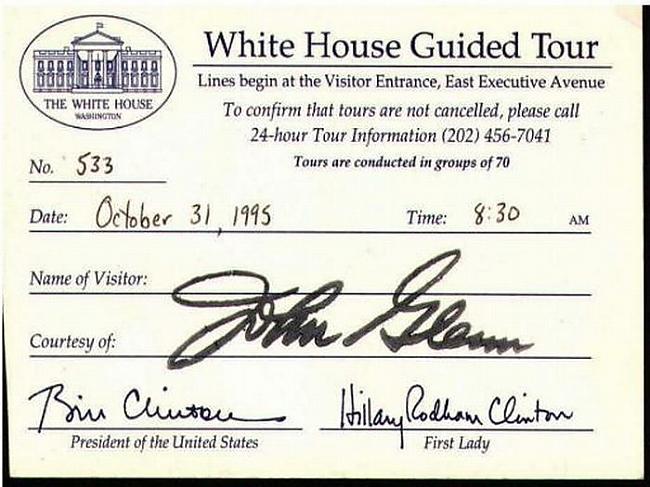 Bils Klintons un Hilarija... Autors: kapars118 Slavenību autogrāfi