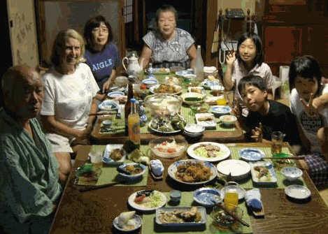 Japāņi Vasaras laikā Vecrīgu... Autors: Alto Plano Restorānu apmeklētāji. 2