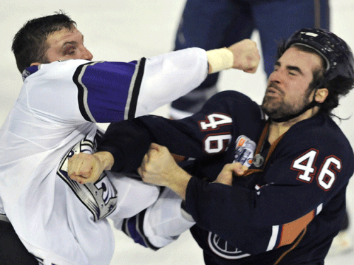 Karjeru viņš sāka kā aizsargs... Autors: Booyakah R.Ivanāns hockey fights