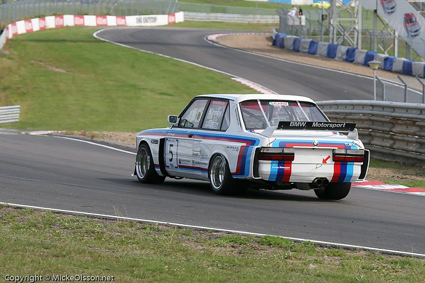  Autors: awoken Bmw e28 m5 csl