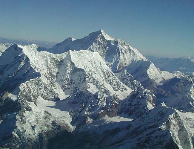  Autors: Hmm Everesta skaistums