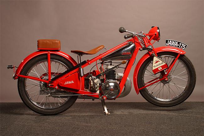 1932 Sāk ražot JAWA 175cc... Autors: SLOtA JAWA vēsture