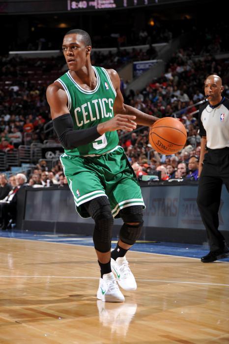 Radžons Rondo Bostonas Celtics... Autors: Shiroi Tenshi Desmit izdevīgākie NBA spēlētāji