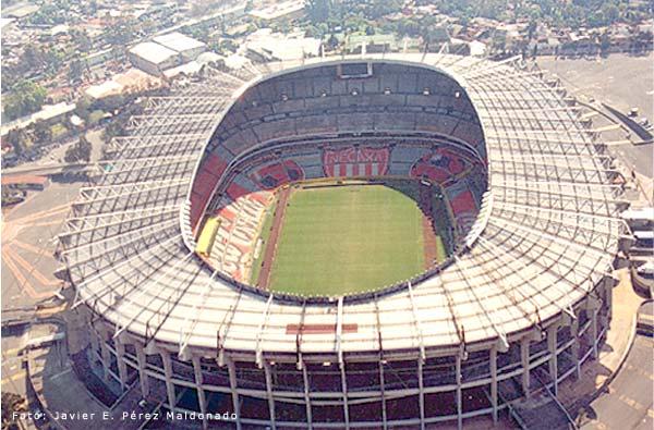 3vietaEstadio Azteca Aztekas... Autors: filips811 10 Lielākie sporta stadioni pasaulē