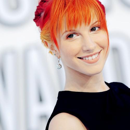  Autors: littlekoška Hayley Williams.