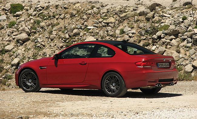 Pēdējā paaudze E92 2008 Un nu... Autors: KeyKey BMW M3 no pirmsākumiem