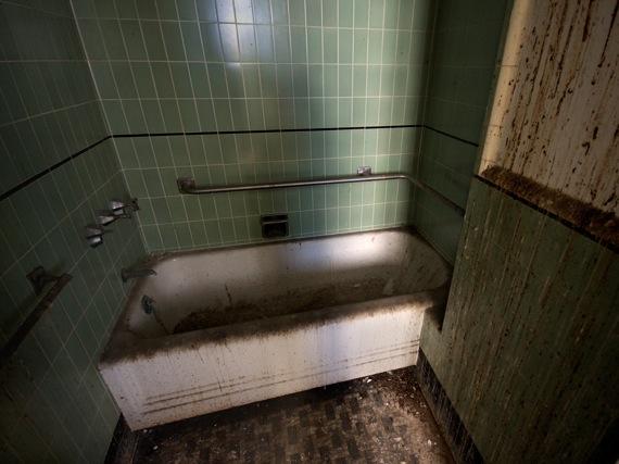 Stilīga vanna ne  Tāda pati kā... Autors: nerātnais Linda vista pamesta slimnīca Losandželosā