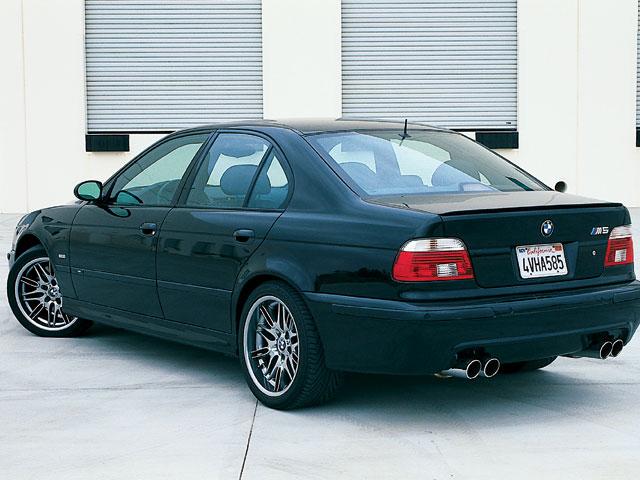 E39 19982003Šis bija auto kurš... Autors: KeyKey BMW M5 - klusais monstrs