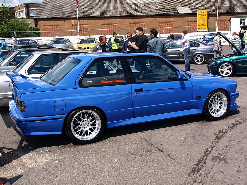  Autors: Nuro BMW E30 M3