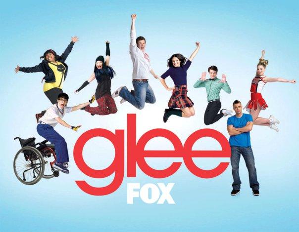 2 Autors: SerenaGG The Glee ♥