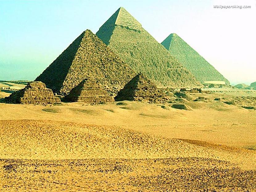 The pyramids and the... Autors: jenssy Pasaules skaistākās vietas