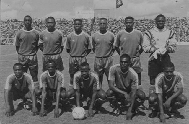 Zambijas nacionālā futbola... Autors: Fosilija Sporta komandu aviokatastrofas