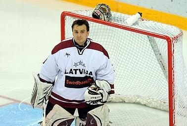 Sergejs Naumovs dzimis... Autors: Twitter Čiekurs Latvijas labākie Hokeja vārtsargi 20.gs otrajā pusē