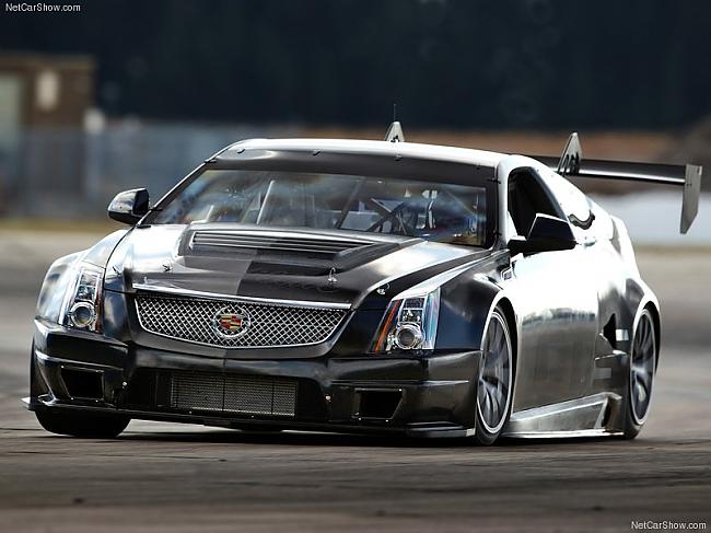 Cadillac CTS-V Coupe Race Car 2011