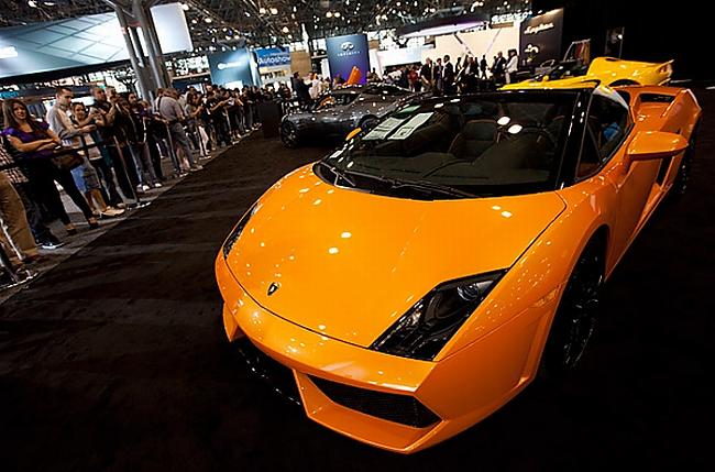 Lamborghini Gallardo Spyder Autors: bee62 New york international auto show 2010