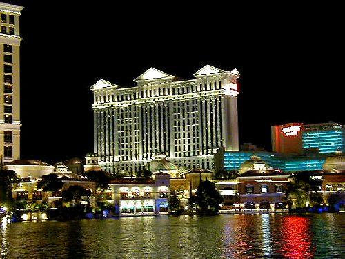 Katru gadu Vegasu apmeklē 367... Autors: lameris Fakti par Lasvegasu