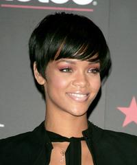 Tāda zēngalviņa labi ka viņa... Autors: silverxangel Rihannas frizūras