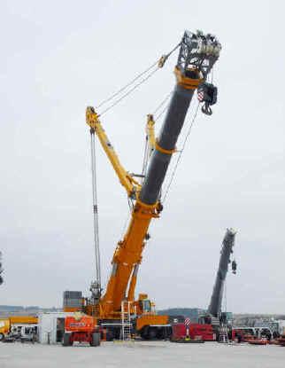  Autors: edzuls Worlds Most Powerful Mobile Crane - Liebherr LTM 11200-9.1