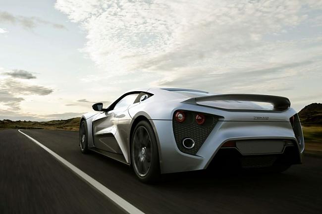  Autors: youfunnyguy Zenvo ST1