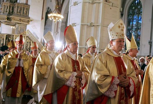 Romas  katoļu baznīcas... Autors: Tiamo Interesenati, bet nevajadzīgi fakti...