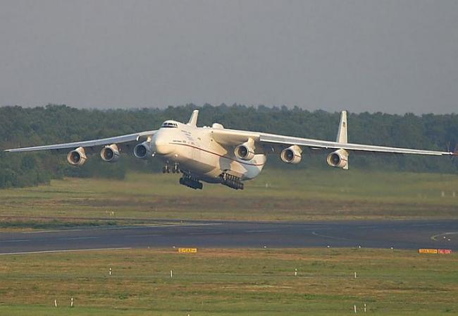  Autors: mazgavars Antonov 225