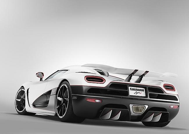  Autors: TheSashkins Koenigsegg Agera R