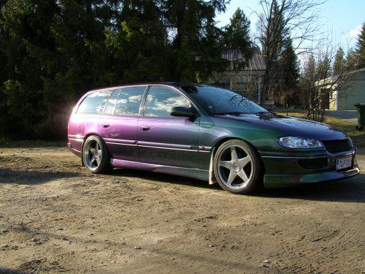  Autors: PatsNetiekuGalaa Opel Omega B