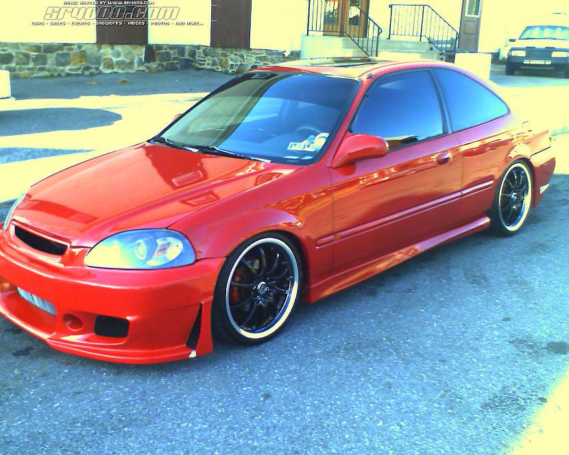  Autors: Ayrton Nedaudz hondas civic