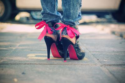  Autors: mērija džeina A woman with good shoes is never ugly. /Coco Chanel/