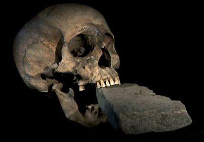 Lai sīkāk izpētītu skeletu un... Autors: ladetta Venēcijas vampīrs - mīts un fakti