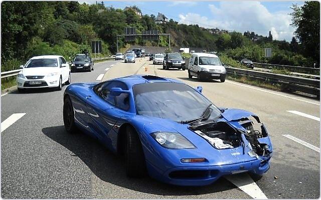  Autors: Fosilija avarē McLaren F1