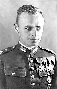 Witold Pilecki  Pileckis ir... Autors: Zilais Kamielis Auschwitz, bēgšanas un izdzīvojušie.