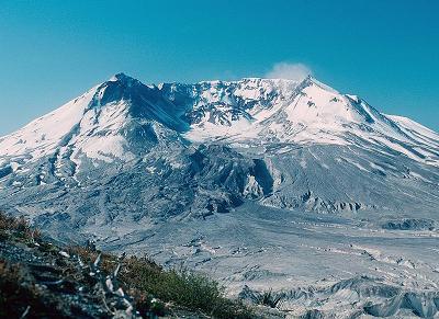 Senthelensas vulkāns mūsdienās... Autors: Fosilija Senthelensas vulkāna izvirdums 1980.gadā