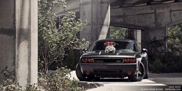  Autors: Fosilija Dodge Challenger SRT8