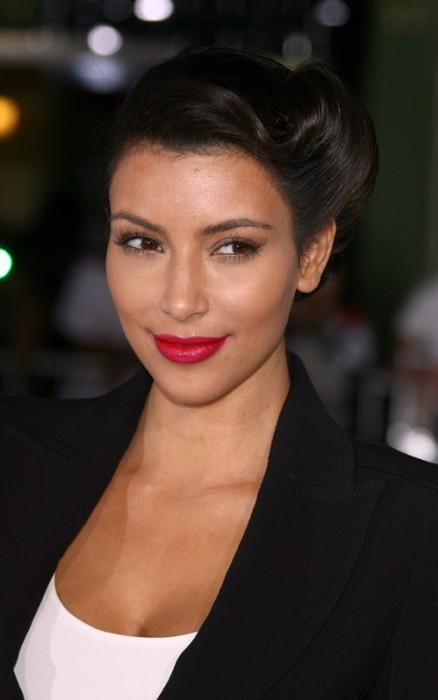  Autors: brothser1989 Kimberly Noel "Kim" Kardashian