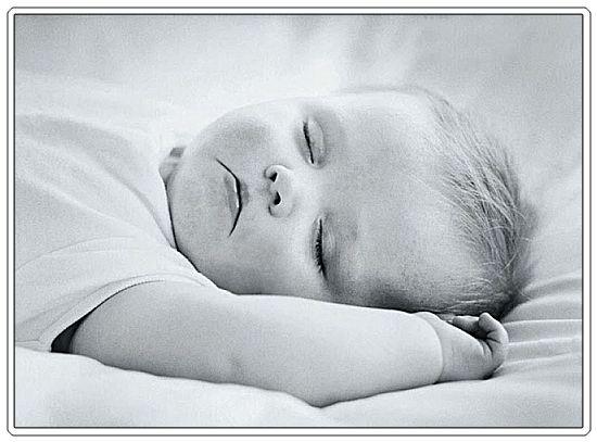 Visbiežāk jaundzimušie guļ 15... Autors: Korella Fakti par bēbīšiem.